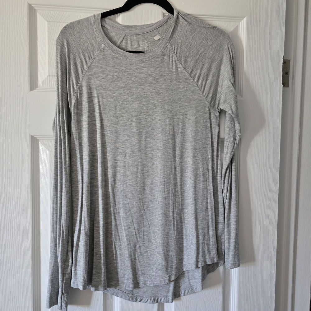 Aerie Heather Gray Long Sleeve Top With Thumb Holes - Picture 2 of 7